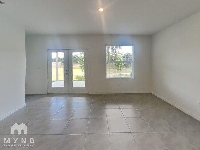 Photo - 6978 Faben Ln