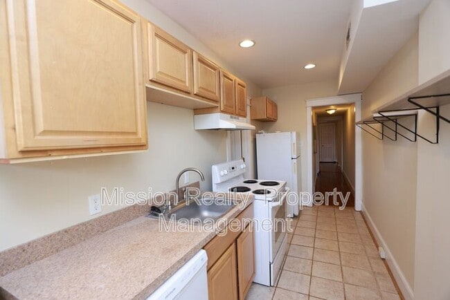 Photo - 1400 Bainbridge St Unit B