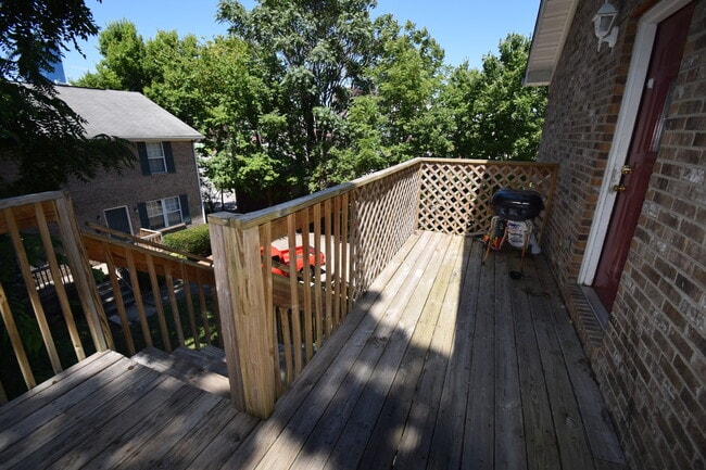 103A Hagerman Ct