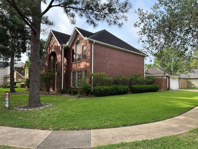 Photo - 2627 Double Lake Dr