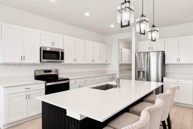 Photo - 12303 SW Roma Cir
