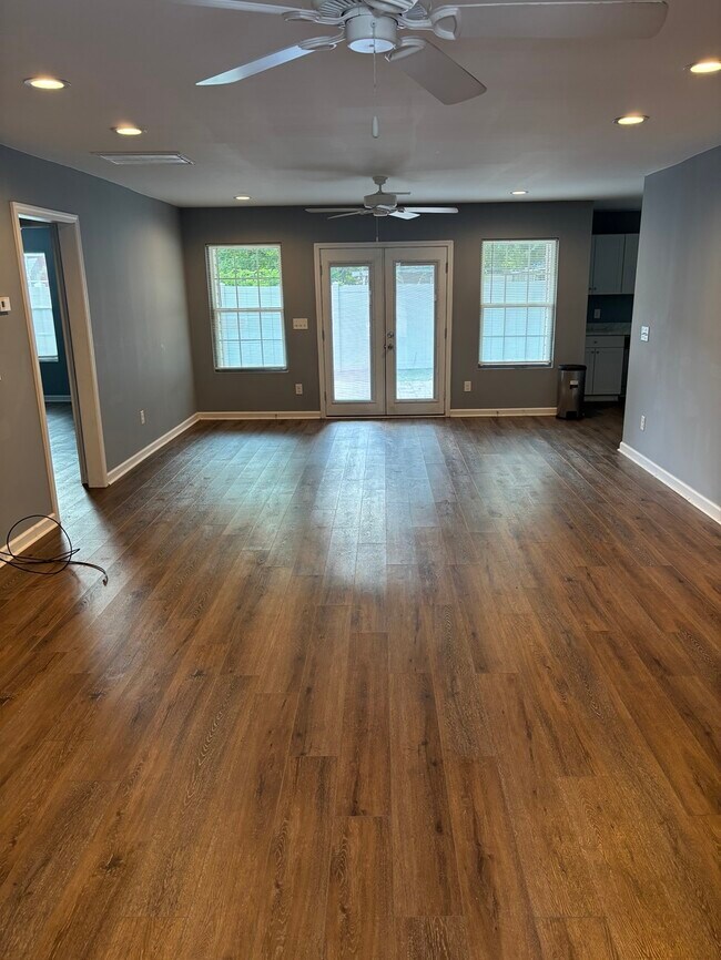 Photo - 302 Brown St Unit GOTT Properties, LLC