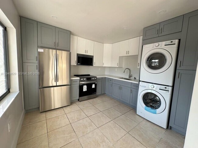 Photo - 2223 NW 4th St Unit 2225