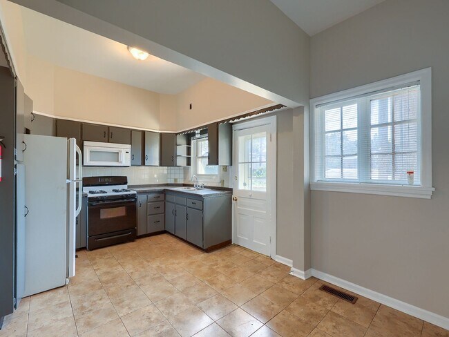 Photo - 2210 N 3rd St Unit 2208 N 3rd St- 1