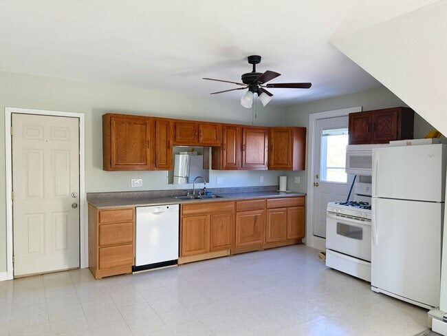 Photo - 111 Division St Unit 2