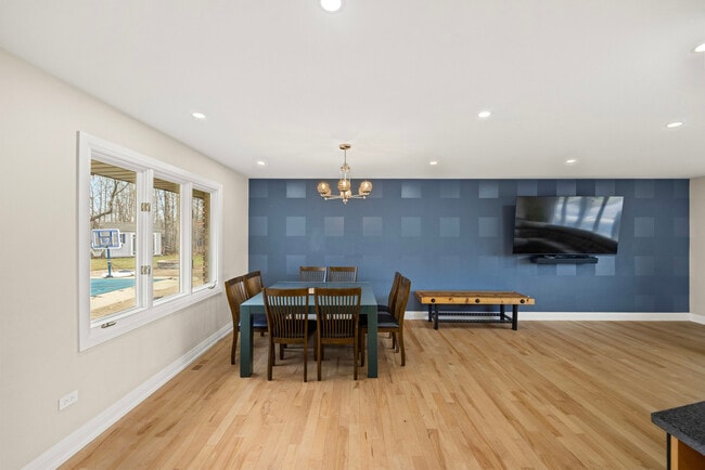 Photo - 641 Woods St