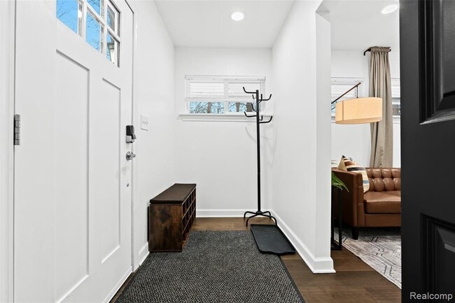 Photo - 2566 Harrington Rd