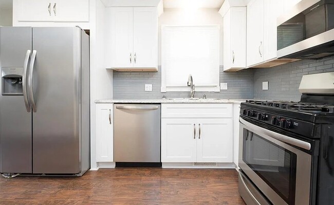 Photo - 2705 Redford Dr