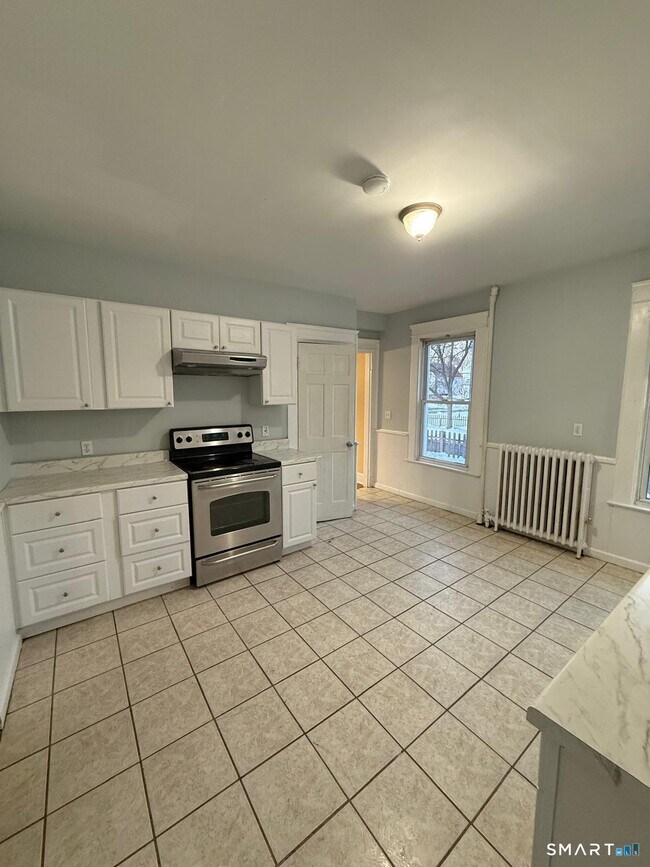 Photo - 256 Center St Unit 1