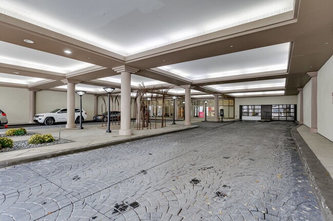 Photo - 1212 N La Salle Dr Unit 1207