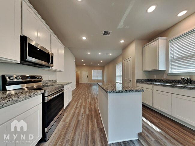 Photo - 11731 Miller Cir