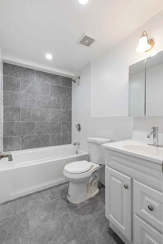 Photo - 307 W 136th St