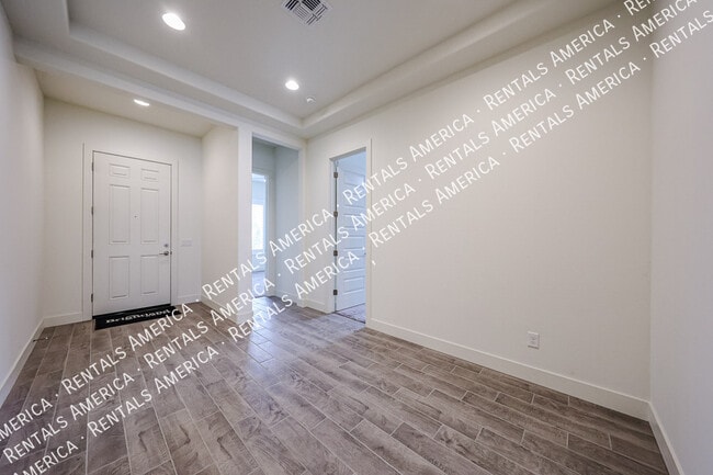 Photo - 274 S 164th Dr