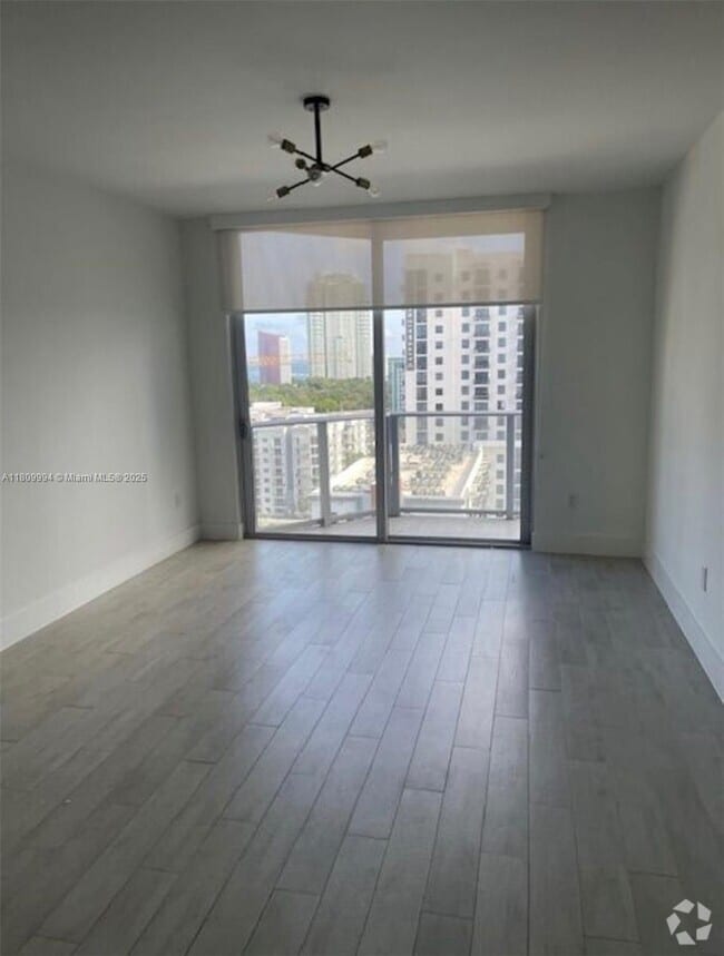 Building Photo - 1010 SW 2nd Ave Unit 1501 Rental