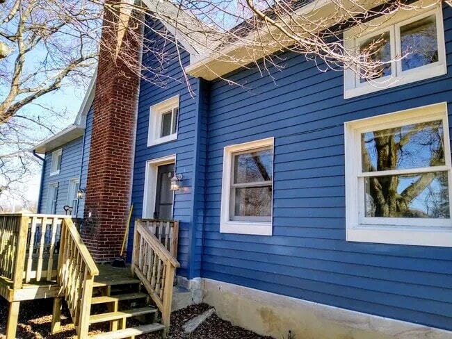 Building Photo - 21330 Old York Rd Unit B