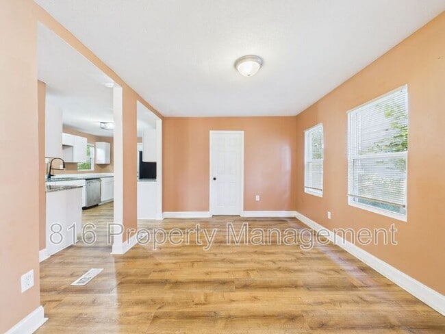 Photo - 3803 Bellefontaine Ave