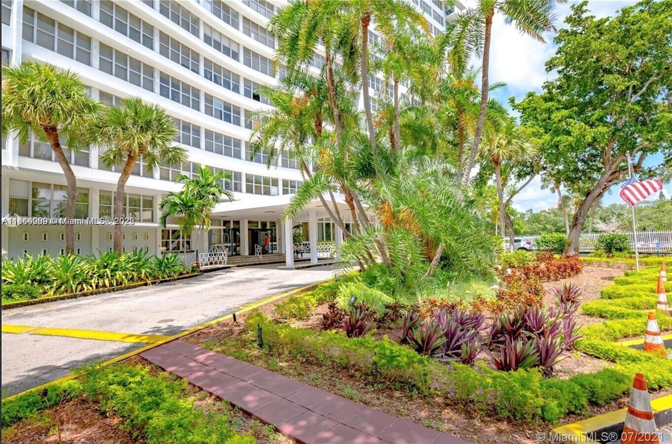 Photo - 7441 Wayne Ave Condo Unit 7P