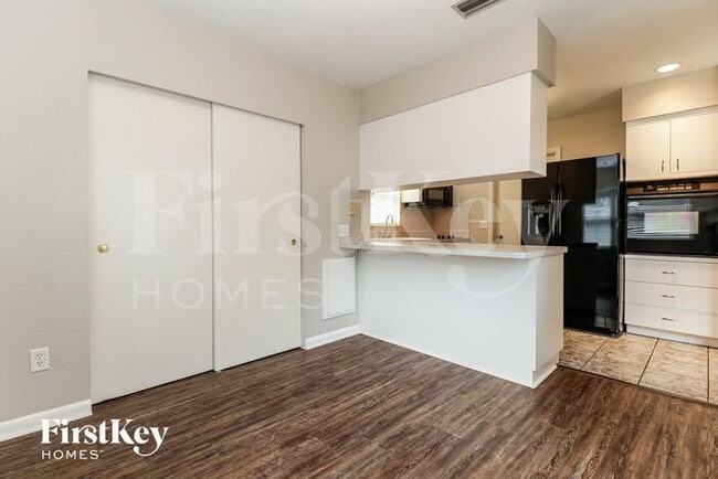 Photo - 5770 93rd Ave N