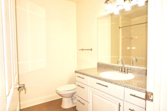 Photo - 765 Majestic Dr