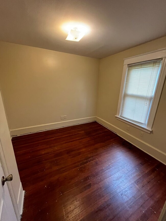 Photo - 137 Washington St Unit Apt 2