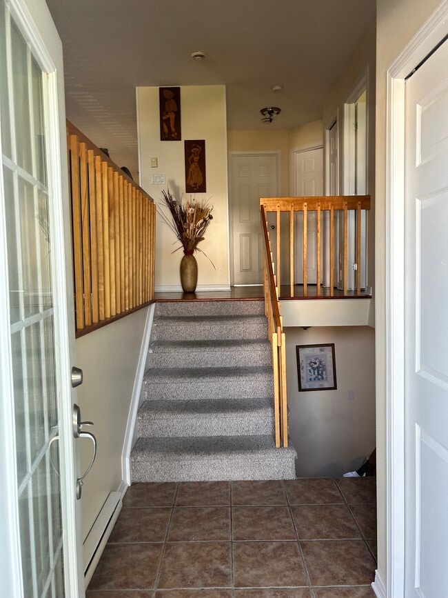 Building Photo - 509 Av Du Cheval-Blanc Unit A