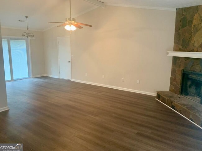 Photo - 5663 St Thomas Dr