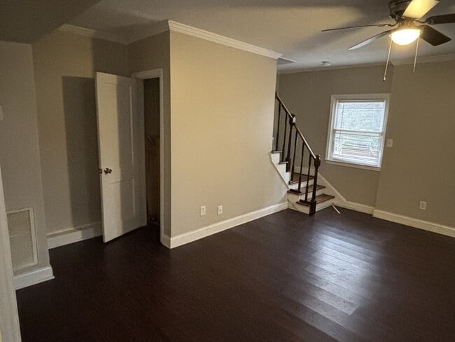 Photo - 1042 Bose Ave