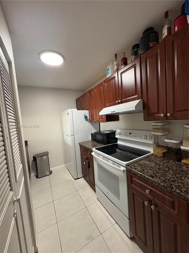 Photo - 9955 Twin Lakes Dr Unit 9-K