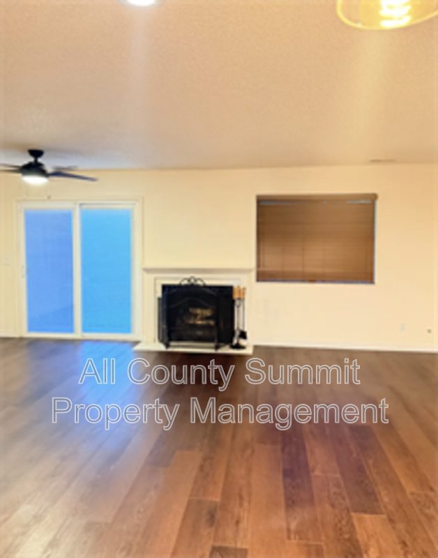 Photo - 3435 S Ammons St