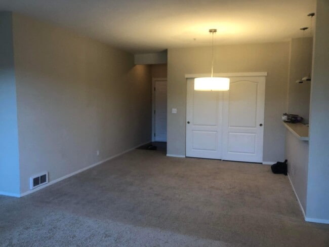 Building Photo - 1708 Lexington Ave Unit 3 Rental