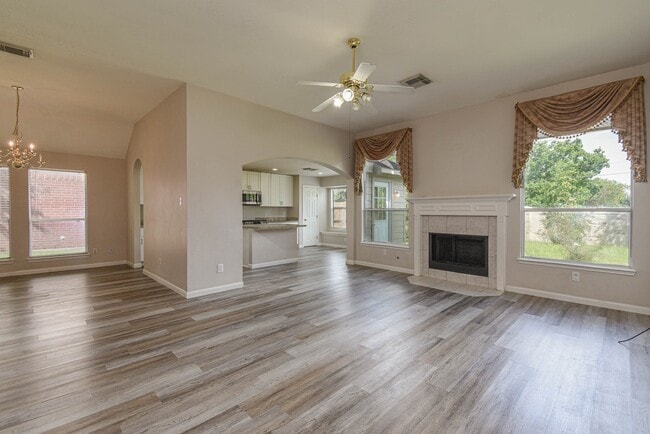 Photo - 14214 Silver Glade Ln