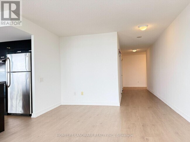 Photo - 19 Singer Ct Unité 1721