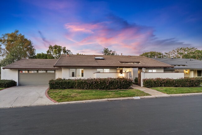 Building Photo - Gorgeous Fully Remodeled Home in The Bluffs Extra Large Patio