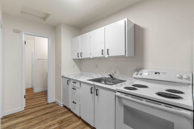 Photo - Emerald Greens