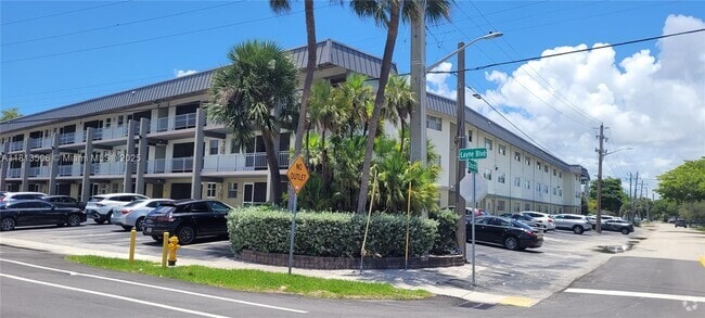 Building Photo - 270 Layne Blvd Unit 106 Rental