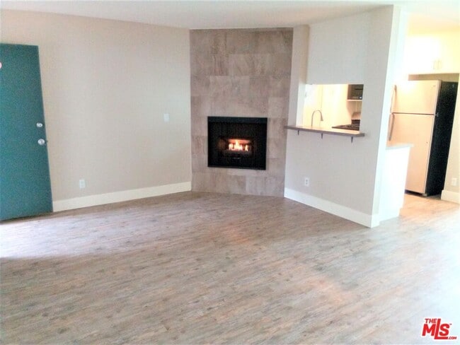 Photo - 11230 Camarillo St Unit 101