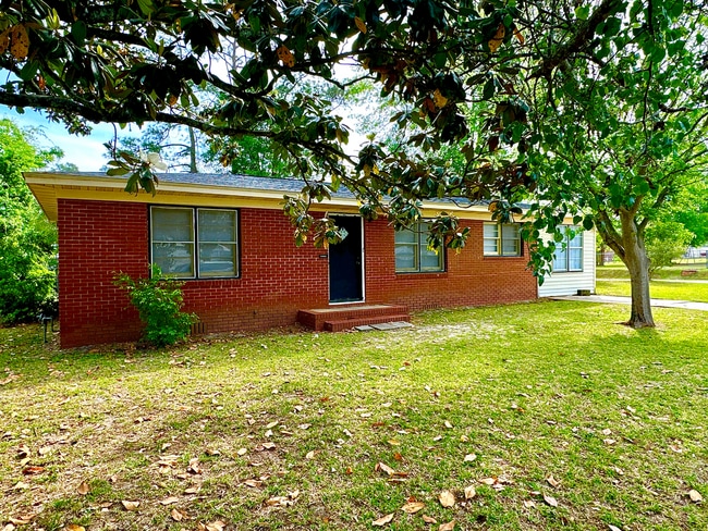 Photo - 601 Lynn Terrace