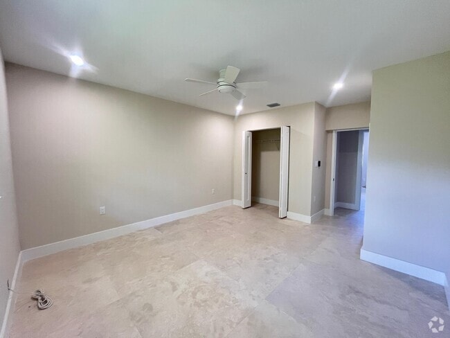 Building Photo - 18 Crossings Cir Rental