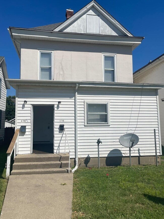 Photo - 630 6th Ave S Apartments Unit 2