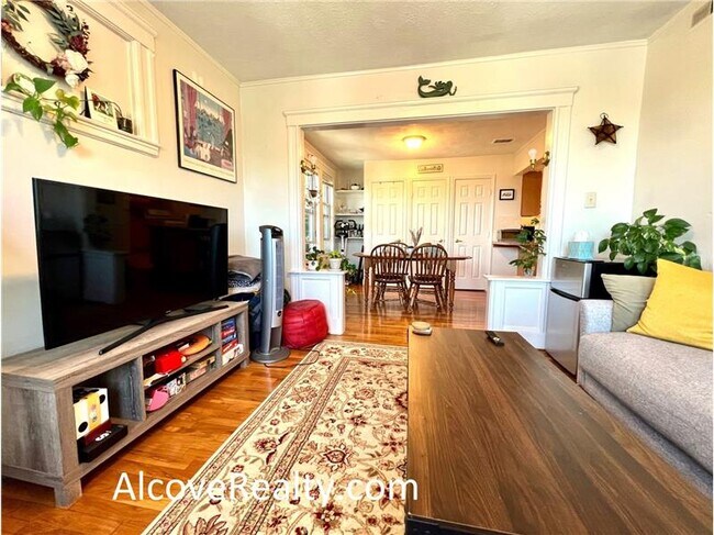 Photo - 223 Summer St
