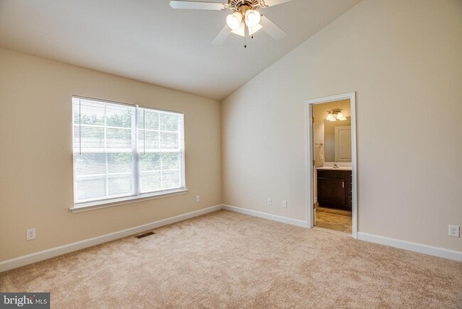 Photo - 92 Andrews Pl