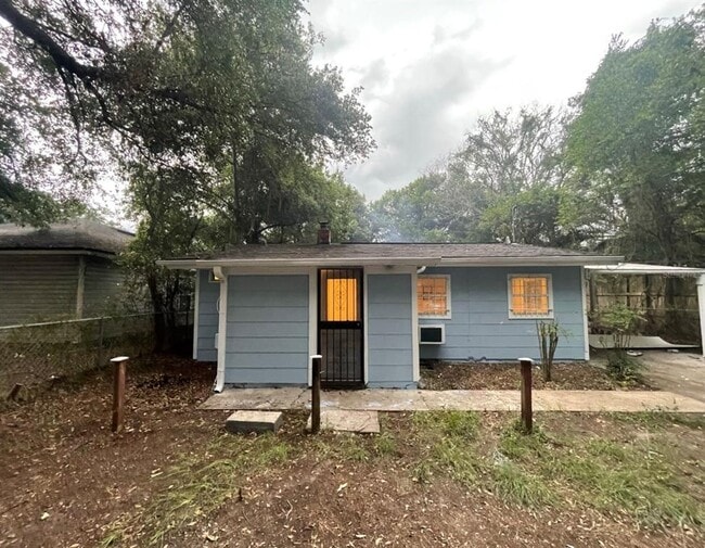 Photo - 1208 Brinkley Ct Casa
