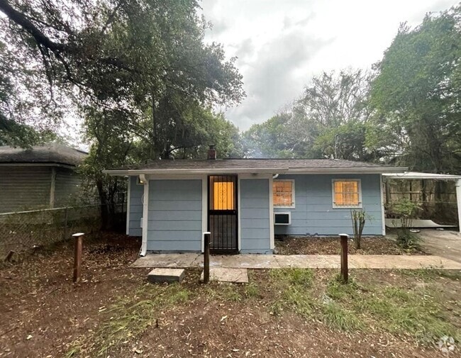 Building Photo - 1208 Brinkley Ct Rental