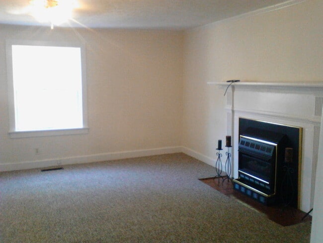 Photo - 205 N Cedar St