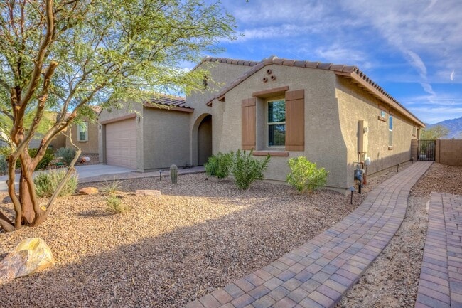 Photo - Very Special Oro Valley Home with Pool and Mountain Views!