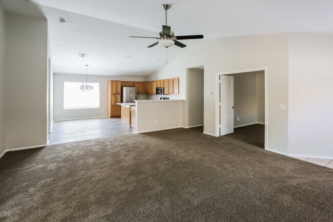 Photo - 801 S 125th Ave