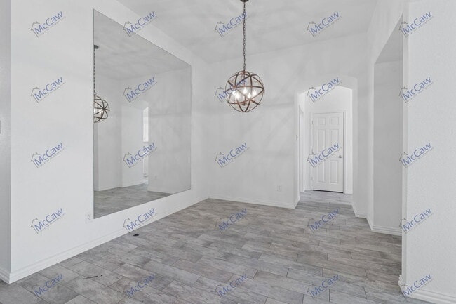 Photo - 405 Mustang Trail