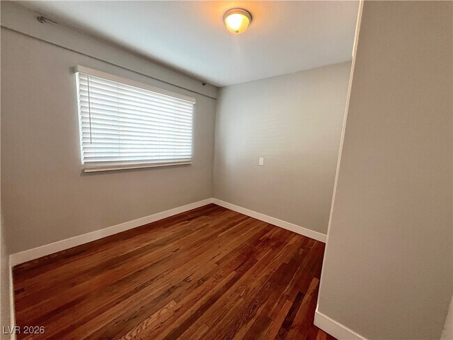 Photo - 225 S 10th St Unit 3