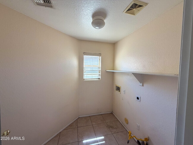 Photo - 1330 E Santa Fiore St