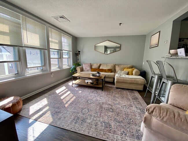 Photo - 128 Tudor St Unidad C Rental